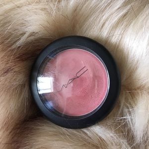 Mac cream blush in Posey